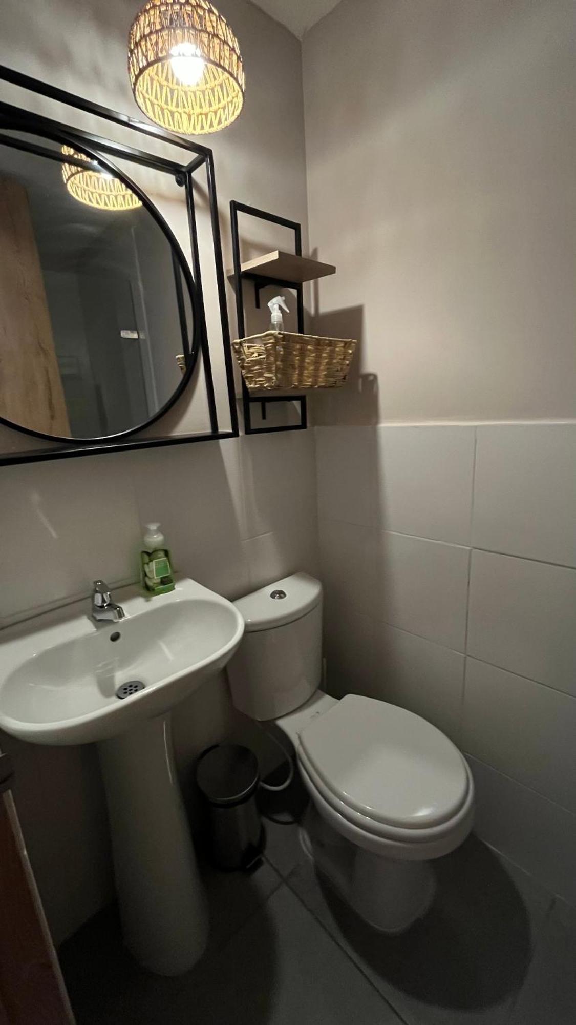 Apto Bien Ubicado Cerca Al Mar, Cerca Al Centro Y Al Aereopuerto Apartment *